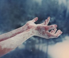 Как согреть руки зимой